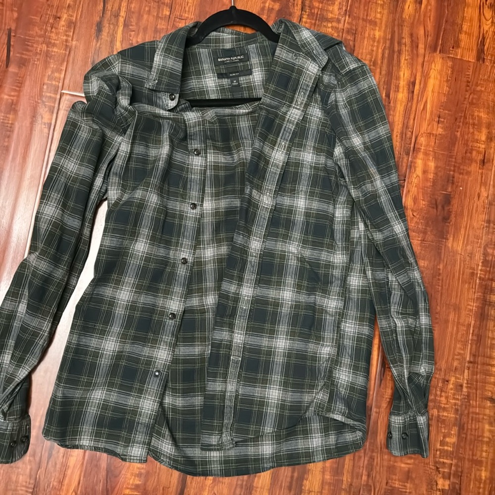 Banana Republic Luxe Flannel Dresshirt | Olive Green | Medium | Used Like New